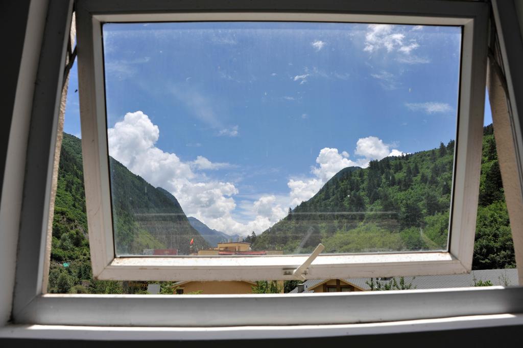 Jiuzhaigou Jinzhulinka Resort Hotel جيوتشايقو الغرفة الصورة